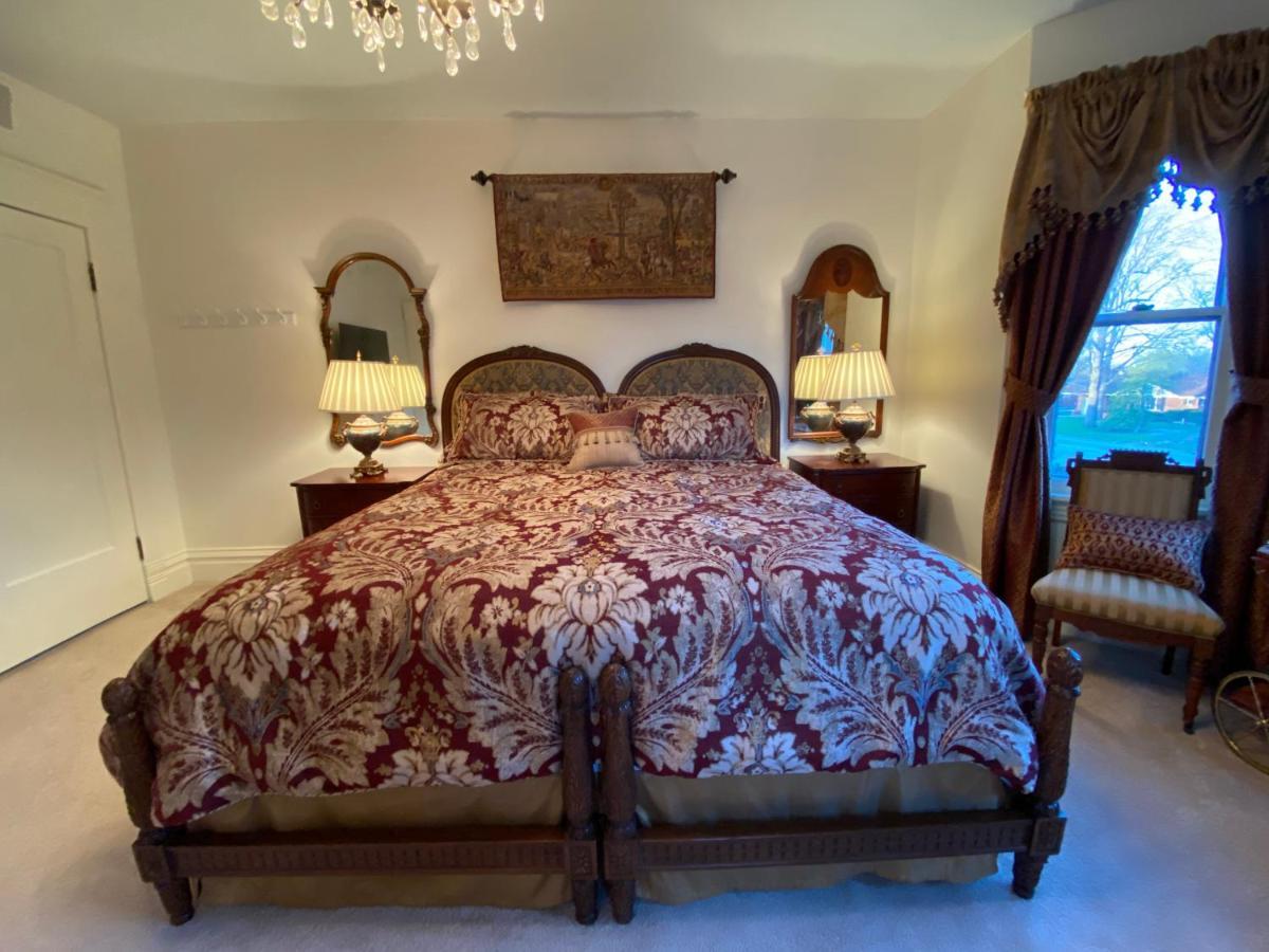 Breese Inn Εξωτερικό φωτογραφία